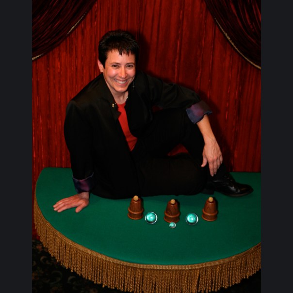 Suzanne the Magician